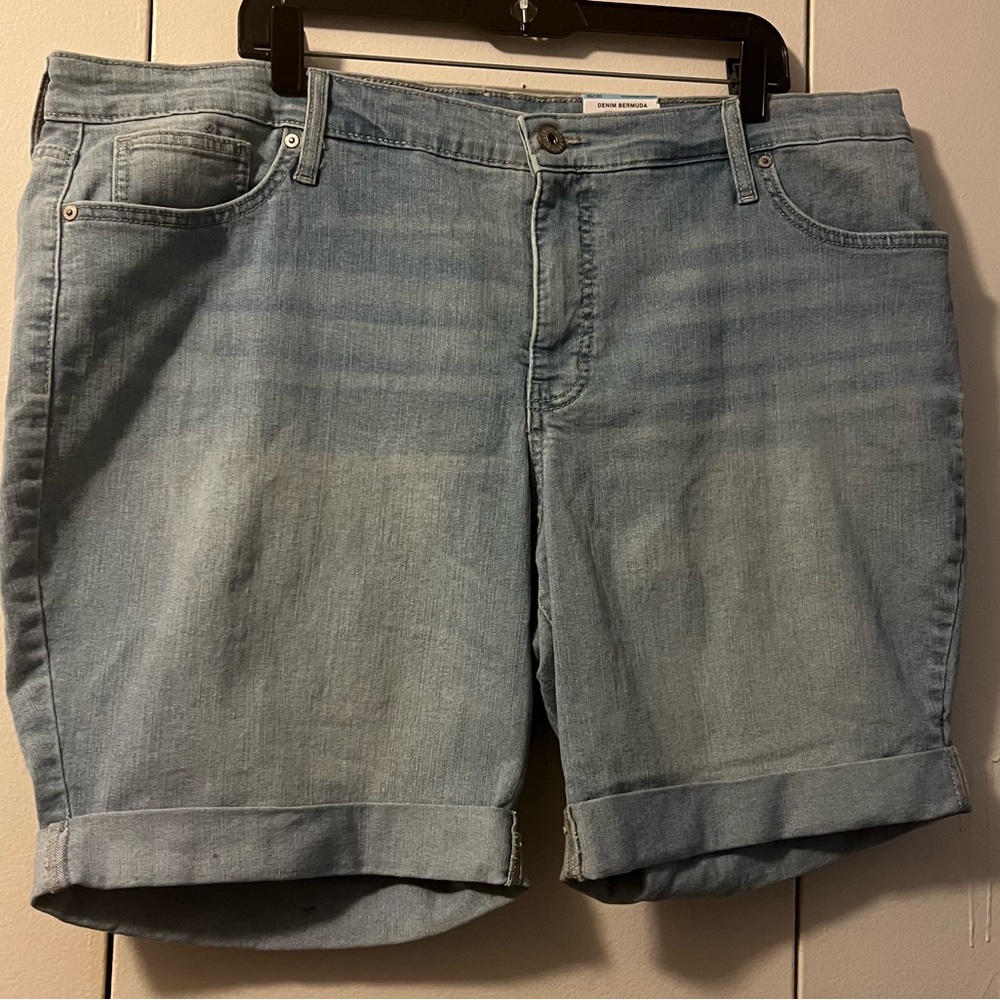 🆕 NWT STYLE & CO STONE WASHED DENIM BERMUDA CUFFED JEAN SHORTS (20 W)